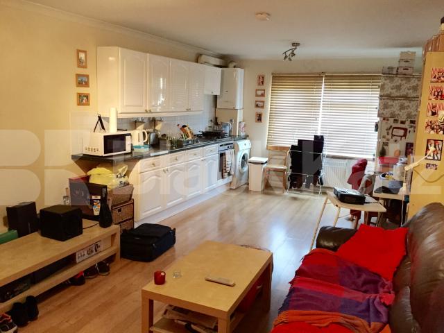 			LET, 1 Bedroom, 1 bath, 1 reception Apartment			 Kennington Lane, Kennington Cross